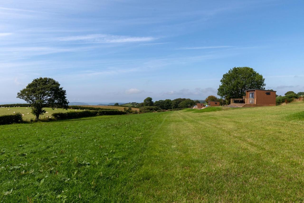 Waenfechan Glamping With Hot Tubs Colwyn Bay Esterno foto