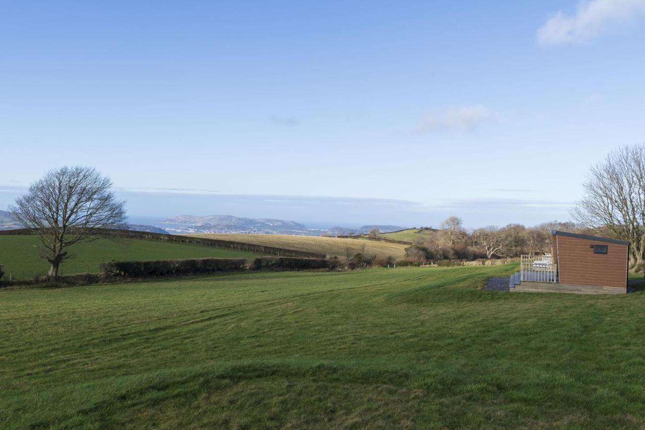 Waenfechan Glamping With Hot Tubs Colwyn Bay Esterno foto