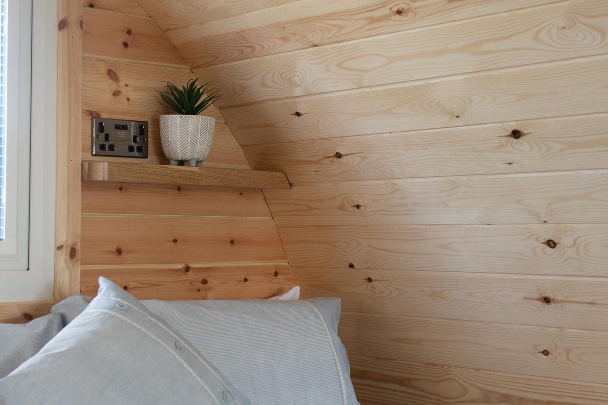 Waenfechan Glamping With Hot Tubs Colwyn Bay Esterno foto